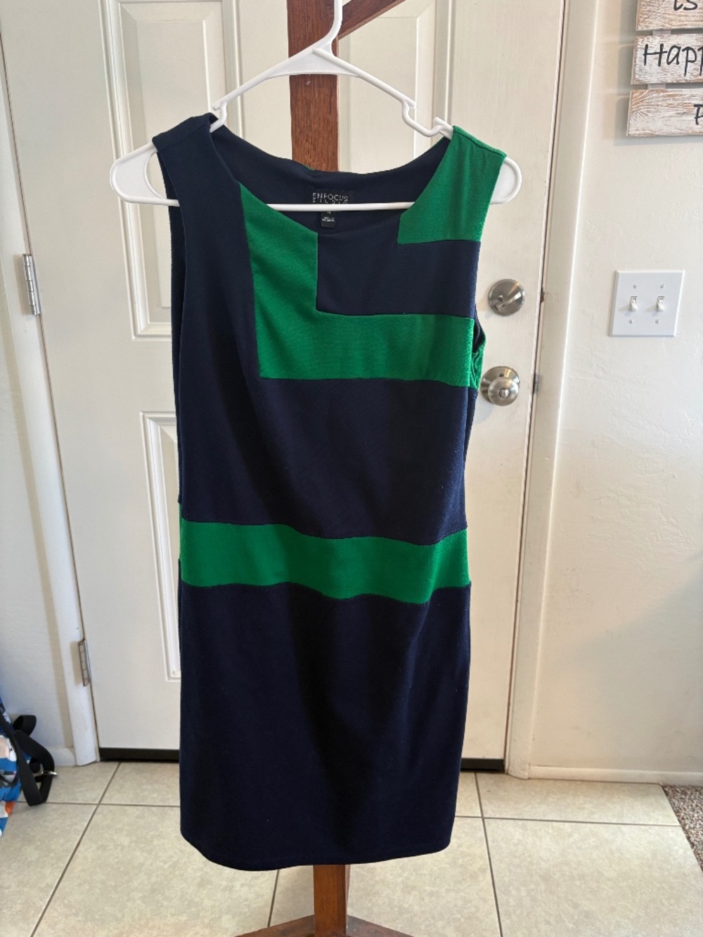 Color Blocked Retro Looking Dress